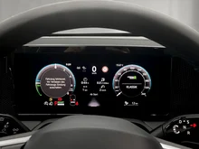 VW Passat Variant Business eHybrid 150kW in Grenadillschwarz Metallic