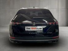 VW Passat Variant Business eHybrid 150kW in Grenadillschwarz Metallic