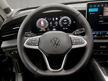 VW Passat Variant Business eHybrid 150kW in Grenadillschwarz Metallic