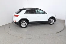 VW T-Roc Life TSI DSG in Pure White Dach Black Uni