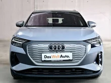 Audi Q4 e-tron 45 e-tron basis quattro in mittelgrau - normal