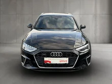 Audi A4 Avant 40 TFSI quattro S-line S-tronic in MYTHOSSCHWARZ METALLIC