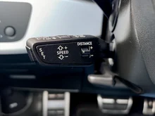 Audi A4 Avant 40 TFSI quattro S-line S-tronic in MYTHOSSCHWARZ METALLIC