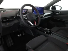 VW ID.4 GTX 4MOTION 250 kW Business -77 kWh in Gletscherweiß Metallic Dach schwarz
