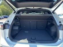 VW Tiguan Friends eTSI DSG in Oryxweiß Perlmutteffekt
