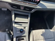 VW Tiguan Friends eTSI DSG in Oryxweiß Perlmutteffekt