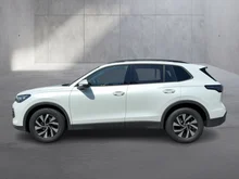 VW Tiguan Friends eTSI DSG in Oryxweiß Perlmutteffekt