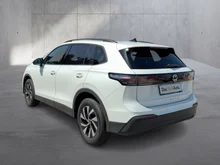 VW Tiguan Friends eTSI DSG in Oryxweiß Perlmutteffekt