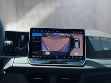 VW Tiguan Friends eTSI DSG in Oryxweiß Perlmutteffekt