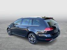 VW Golf Variant Highline TDI DSG in Deep Black Perleffekt