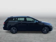 VW Golf Variant Highline TDI DSG in Deep Black Perleffekt
