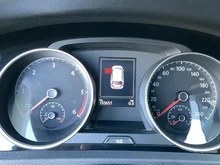 VW Golf Variant Highline TDI DSG in Deep Black Perleffekt