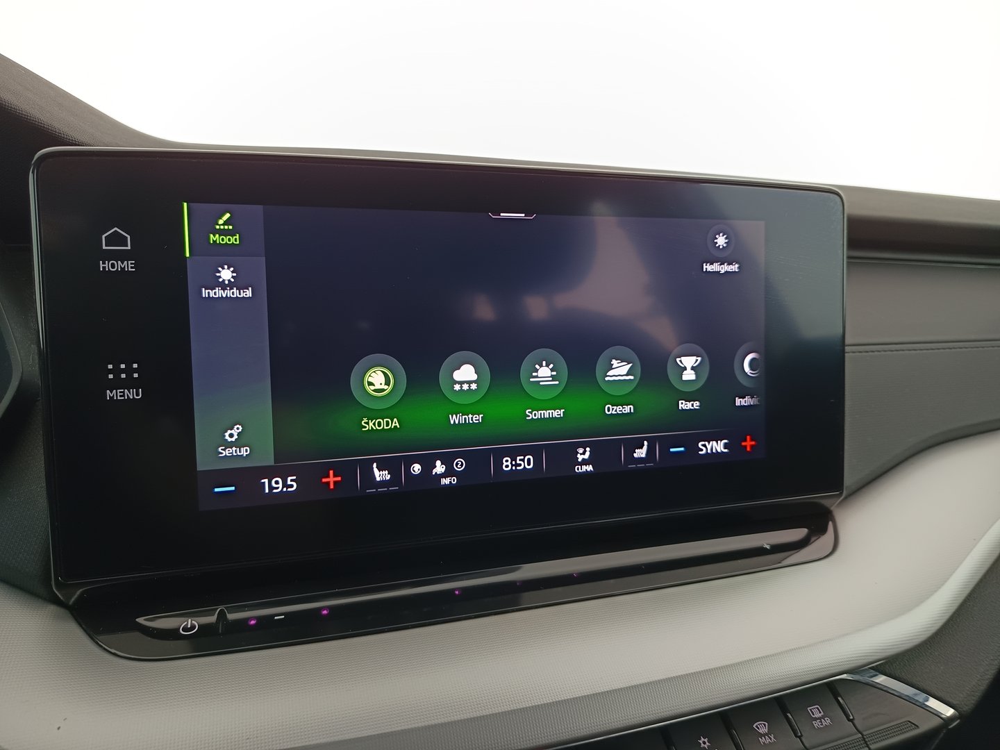 Škoda OCTAVIA Combi Ambition TDI | Bild 24 von 31