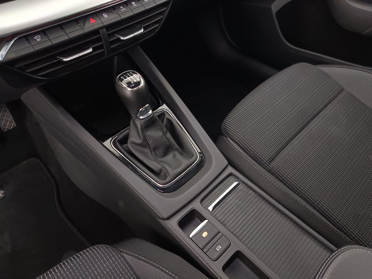 Škoda OCTAVIA Combi Ambition TDI | Bild 26 von 31