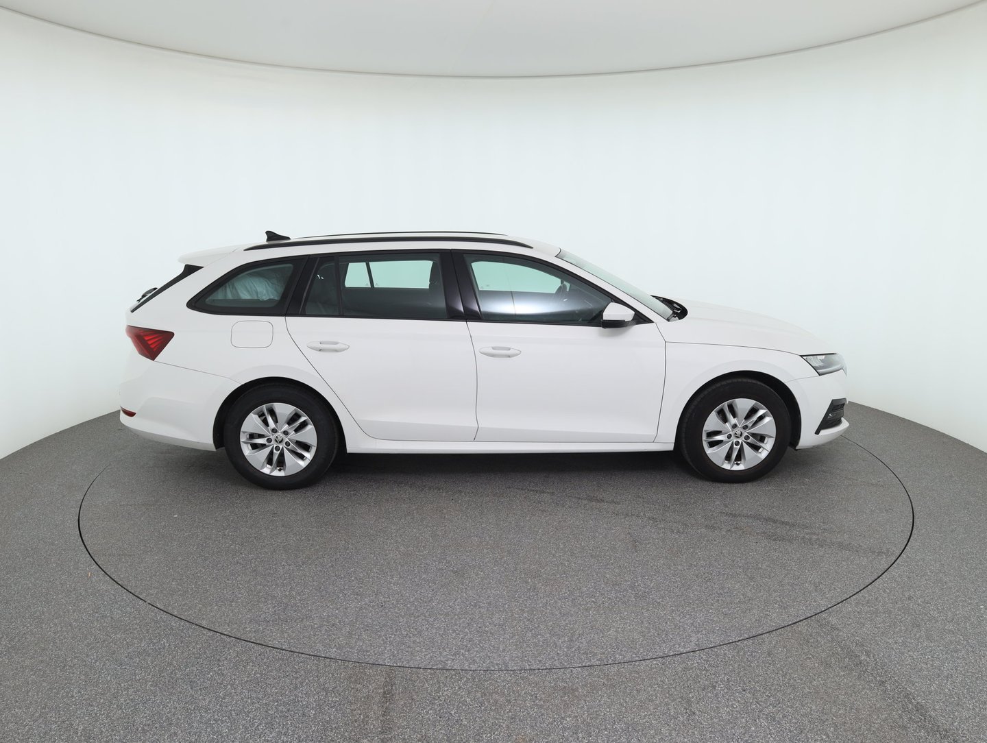 Škoda OCTAVIA Combi Ambition TDI | Bild 4 von 31