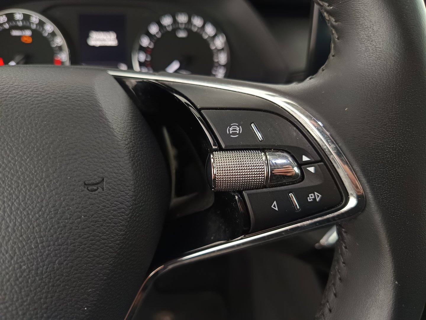 Škoda OCTAVIA Combi Ambition TDI | Bild 18 von 31