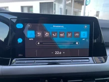 VW Golf Variant Life TDI in Atlantik Blue Metallic