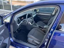 VW Golf Variant Life TDI in Atlantik Blue Metallic