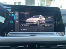 VW Golf Variant Life TDI in Atlantik Blue Metallic