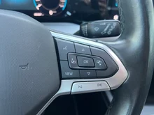 VW Golf Variant Life TDI in Atlantik Blue Metallic