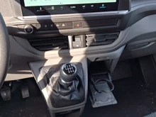 VW Transporter Doka-Pritsche TDI in Clear White