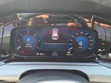 VW Golf Variant Life TDI in Deep Black Perleffekt