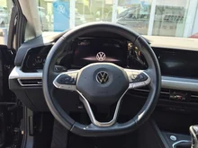 VW Golf Variant Life TDI in Deep Black Perleffekt