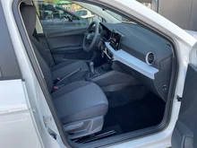 SEAT Arona Reference 1.0 TSI in Candy-Weiß