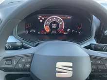 SEAT Arona Reference 1.0 TSI in Candy-Weiß