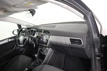VW Touran Comfortline TDI SCR in dunkelgrau - normal