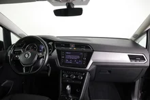 VW Touran Comfortline TDI SCR in dunkelgrau - normal