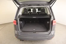 VW Touran Comfortline TDI SCR in dunkelgrau - normal