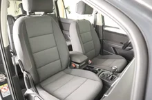 VW Touran Comfortline TDI SCR in dunkelgrau - normal