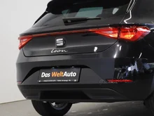 SEAT Leon Style Edition 1.5 TSI 115 PS in Nacht-Schwarz Metallic