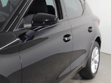 SEAT Leon Style Edition 1.5 TSI 115 PS in Nacht-Schwarz Metallic