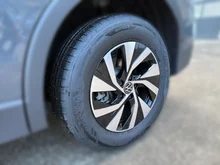 Škoda Karoq 4x4 Selection TDI DSG in Graphit-Grau Metallic