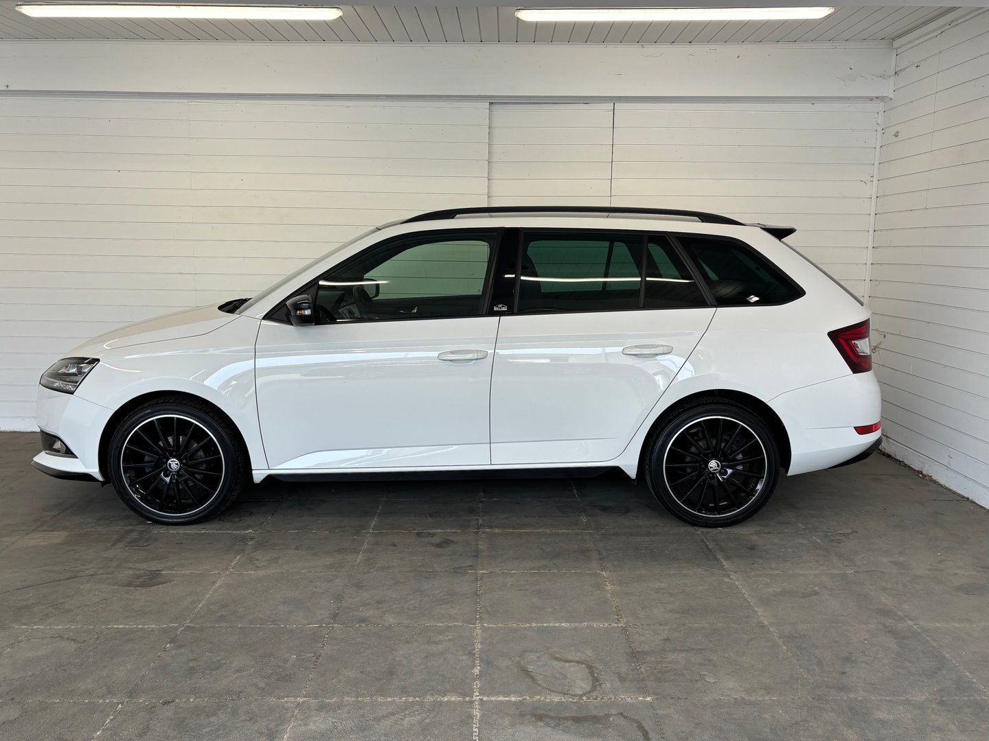 Fahrzeug Vorschaubild