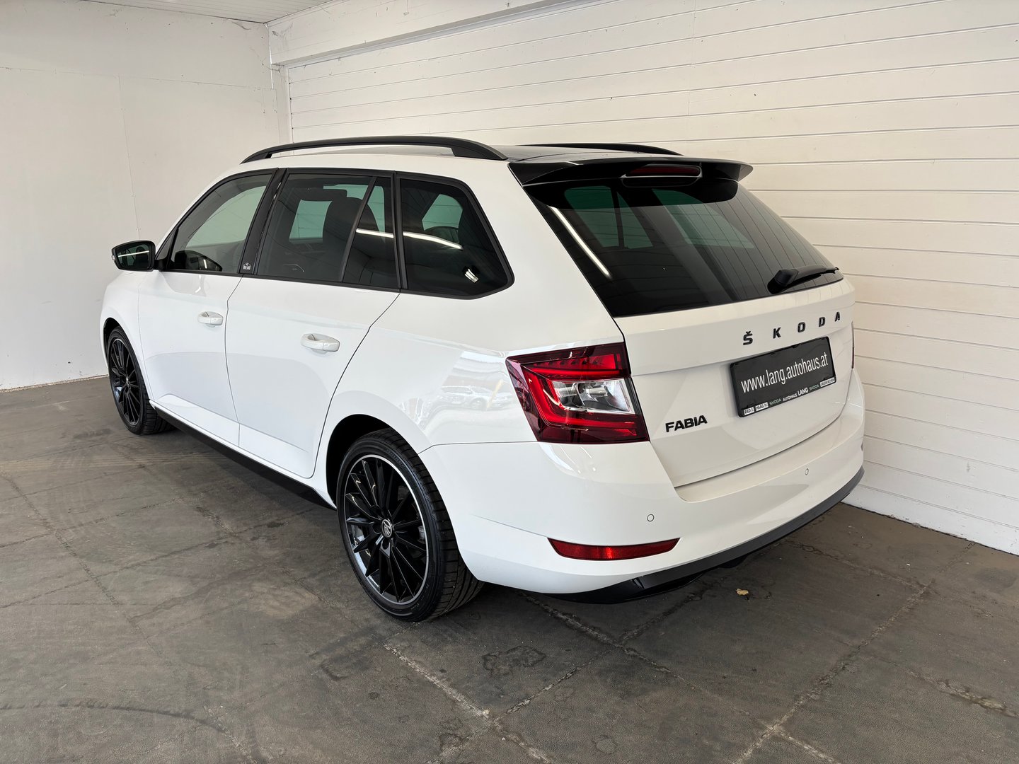 Fahrzeug Vorschaubild