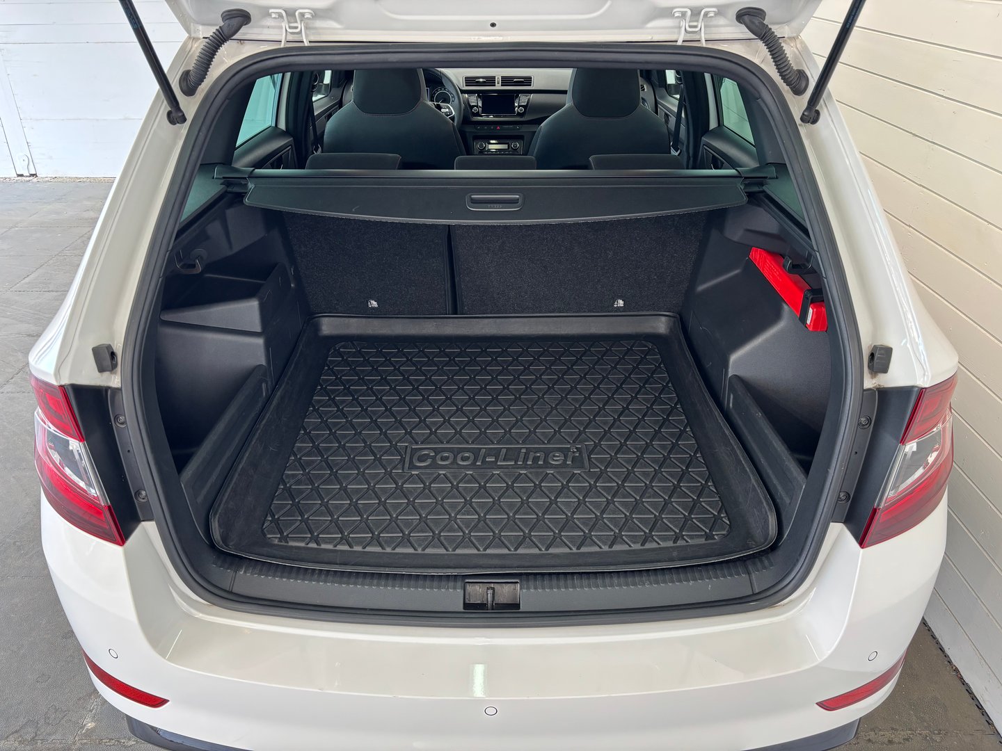 Fahrzeug Vorschaubild