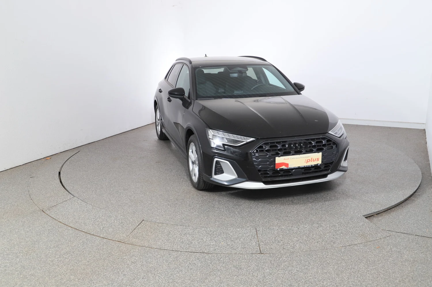 Bild eines Audi A3 allstreet 40 TFSI e