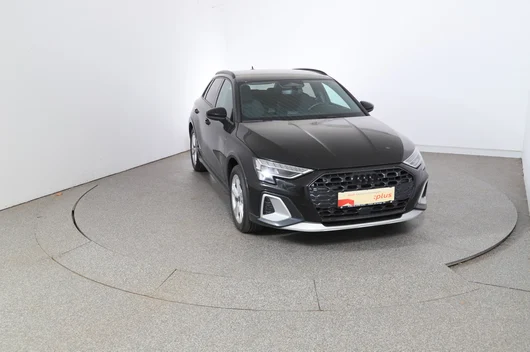 Bild eines Audi A3 allstreet 40 TFSI e