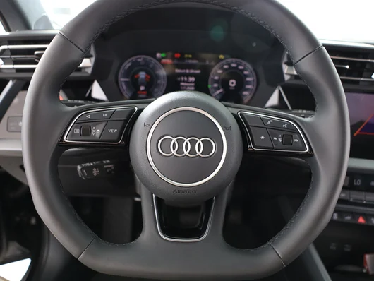 Bild eines Audi A3 allstreet 40 TFSI e