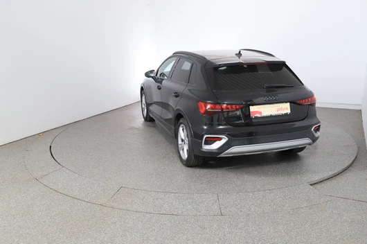 Bild eines Audi A3 allstreet 40 TFSI e