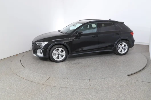 Bild eines Audi A3 allstreet 40 TFSI e