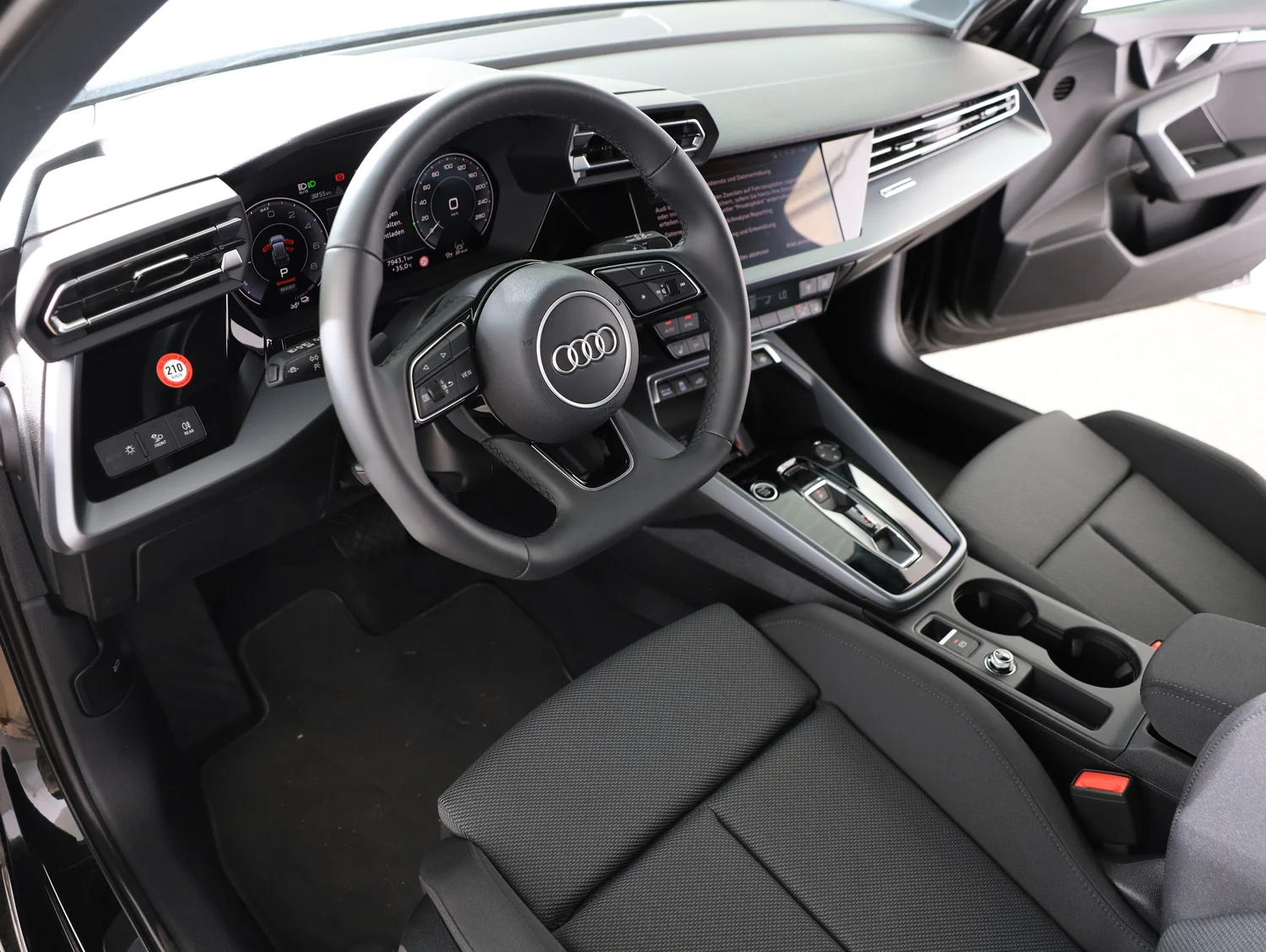 Bild eines Audi A3 allstreet 40 TFSI e