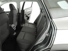 Škoda Karoq 4x4 Selection TDI DSG in Graphit-Grau Metallic