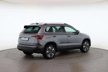Škoda Karoq 4x4 Selection TDI DSG in Graphit-Grau Metallic