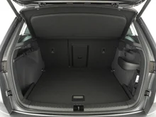 Škoda Karoq 4x4 Selection TDI DSG in Graphit-Grau Metallic