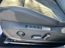 VW Golf Rabbit mHEV DSG in Oyster Silver Metallic