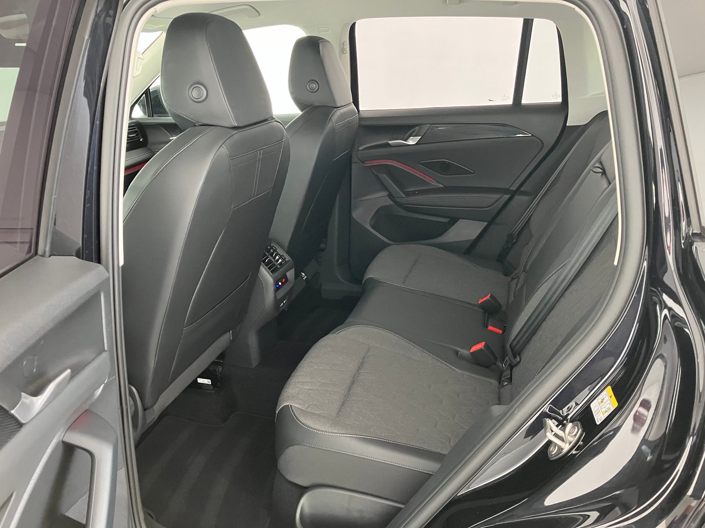 VW Tiguan Life eTSI DSG | Bild 13 von 16